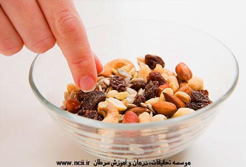 اصلاً غذا‌های سبک یا سرپایی (اسنک) نمی‌خورید
